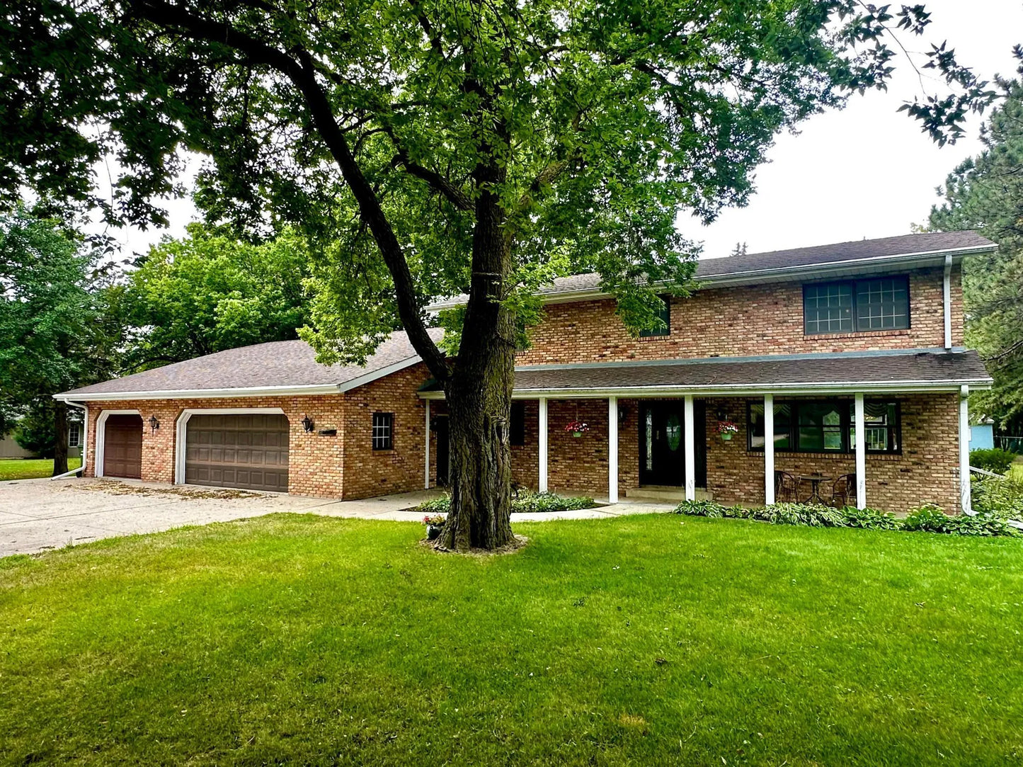 774 Dugdale Avenue, Worthington, MN 56187