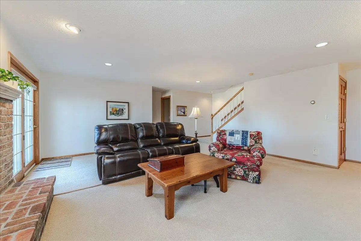 15036 Manitou Road, Prior Lake, MN 55372