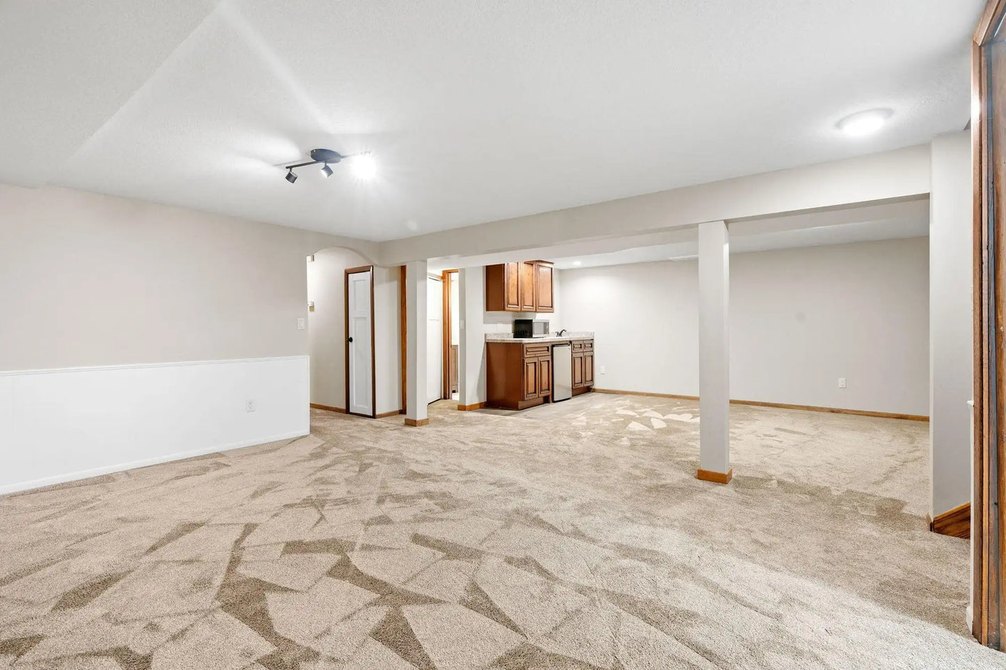13621 Fairlawn Avenue, Apple Valley, MN 55124