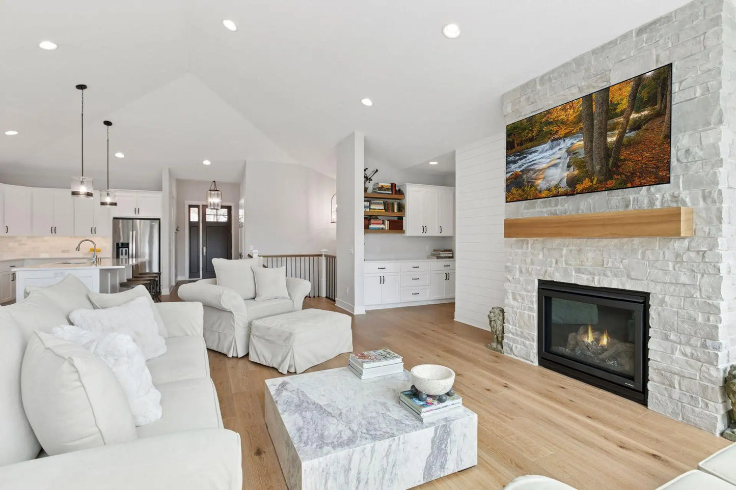 12601 Surrey Street, Eden Prairie, MN 55347