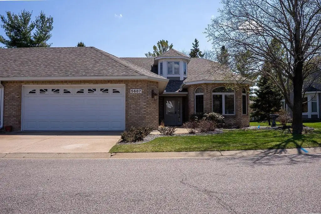 5687 Dunlap Avenue, Shoreview, MN 55126