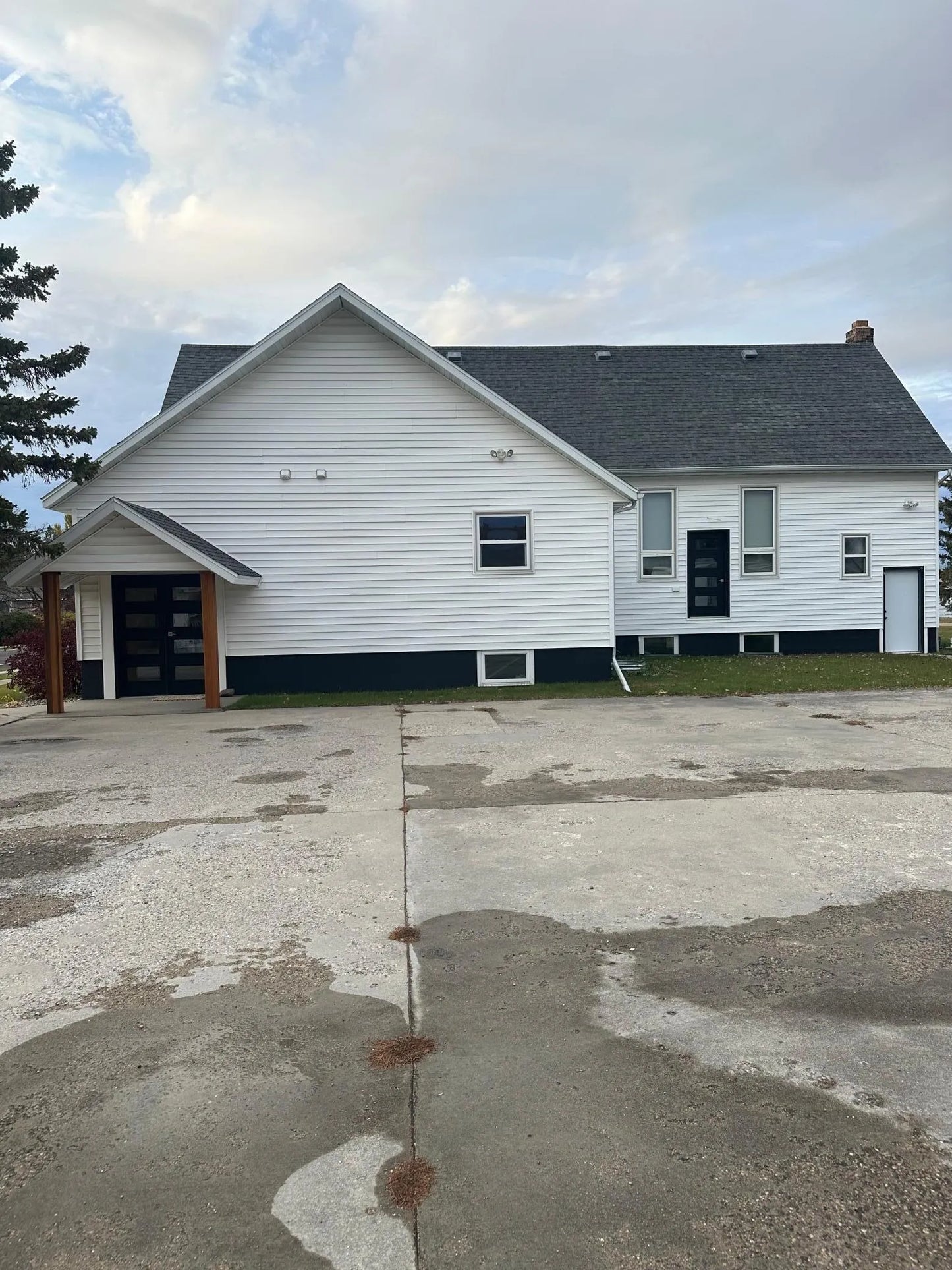 504 Main Street, Karlstad, MN 56732