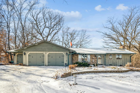 7830 Laketown Road, Waconia, MN 55387