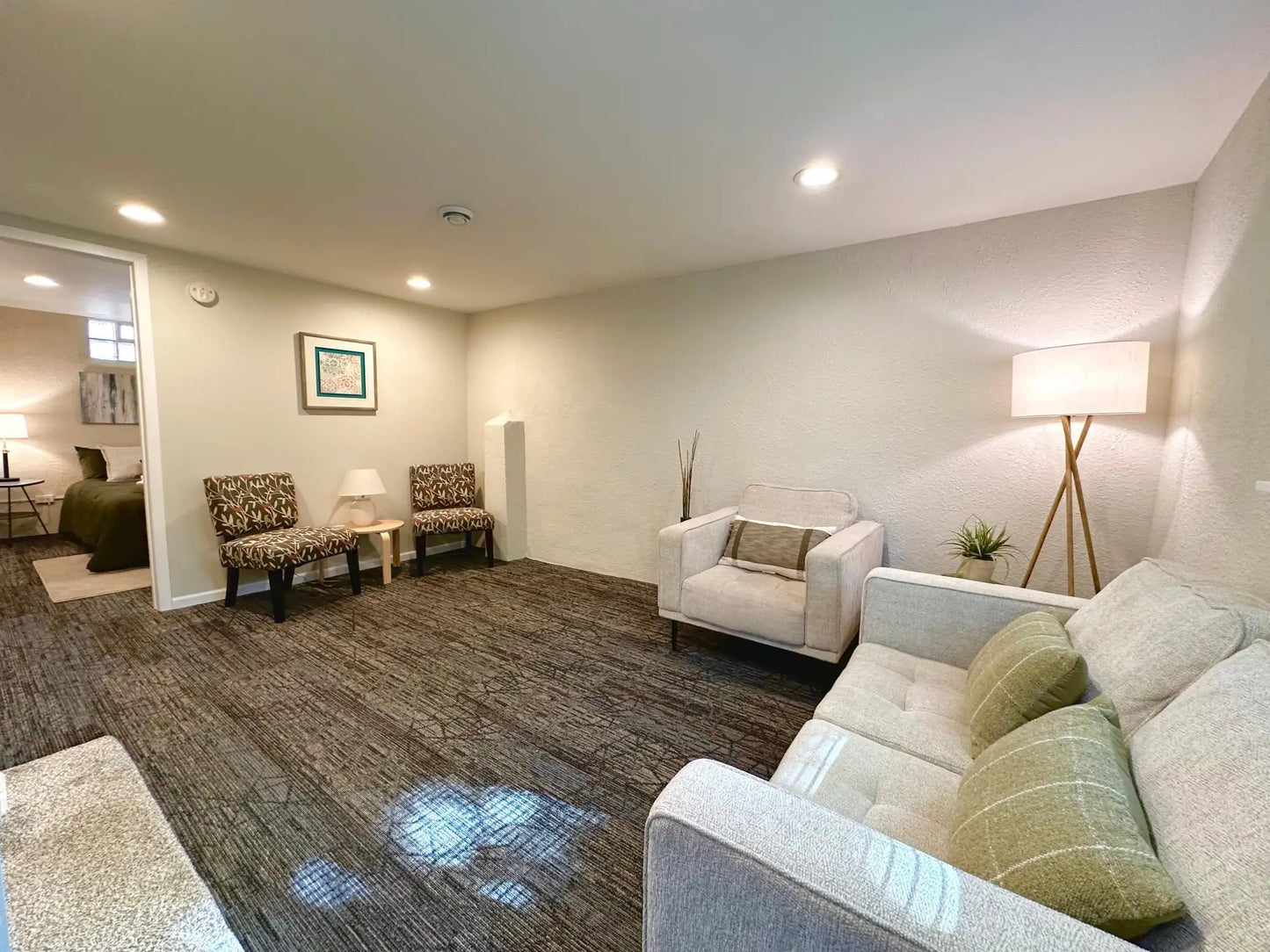 2453 Larpenteur Avenue, Lauderdale, MN 55113