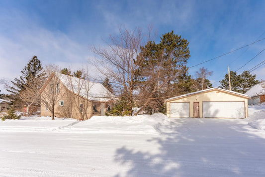 24 Second Avenue, Soudan, MN 55782