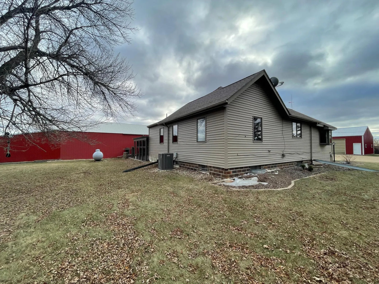 27266 County Road 7 , Westbrook, MN 56183