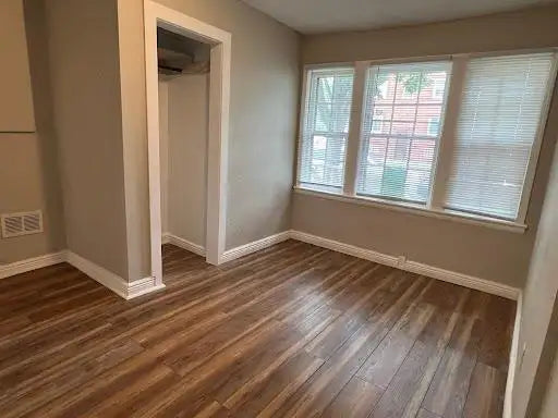 1541 Charles Avenue, Saint Paul, MN 55104