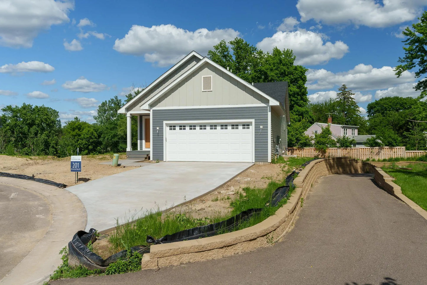 201 McCarrons Place, Roseville, MN 55113