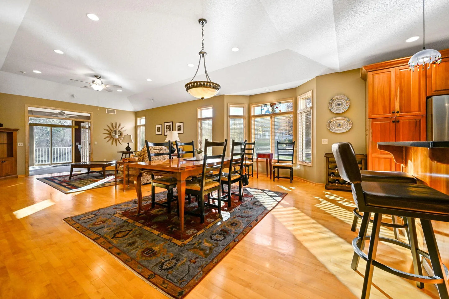 14802 Margaret Place, Minnetonka, MN 55345