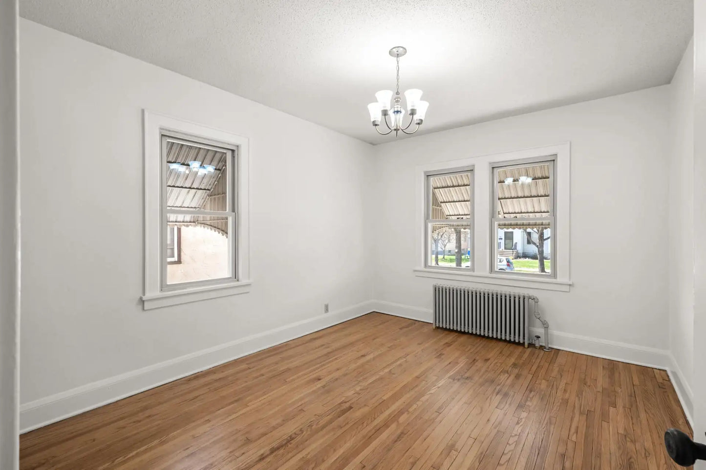 304 Warwick Street, Saint Paul, MN 55105