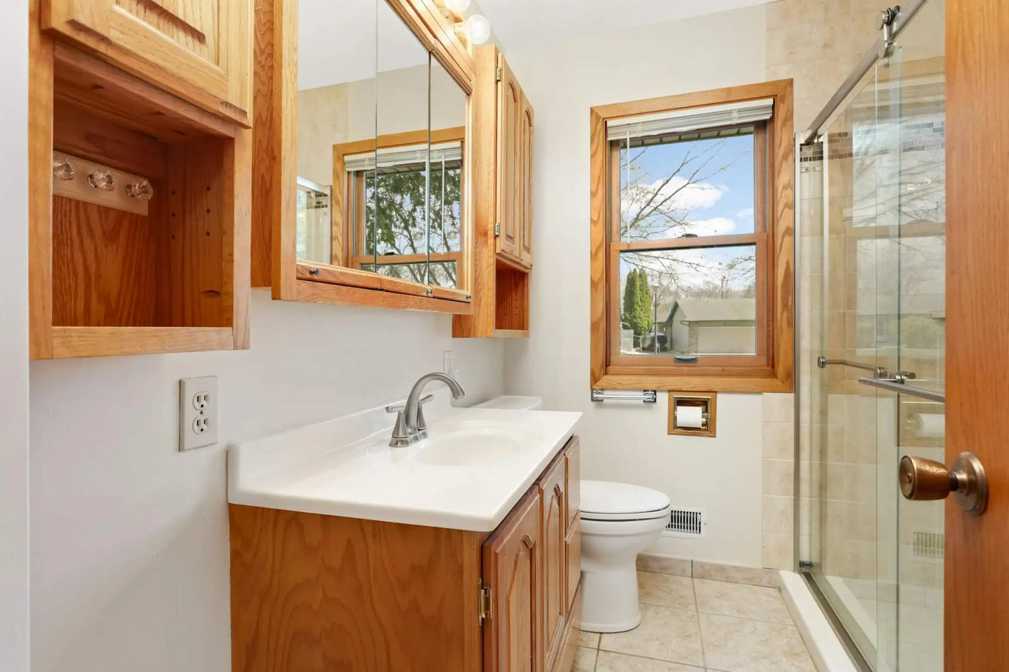 8100 Ivywood Avenue, Cottage Grove, MN 55016