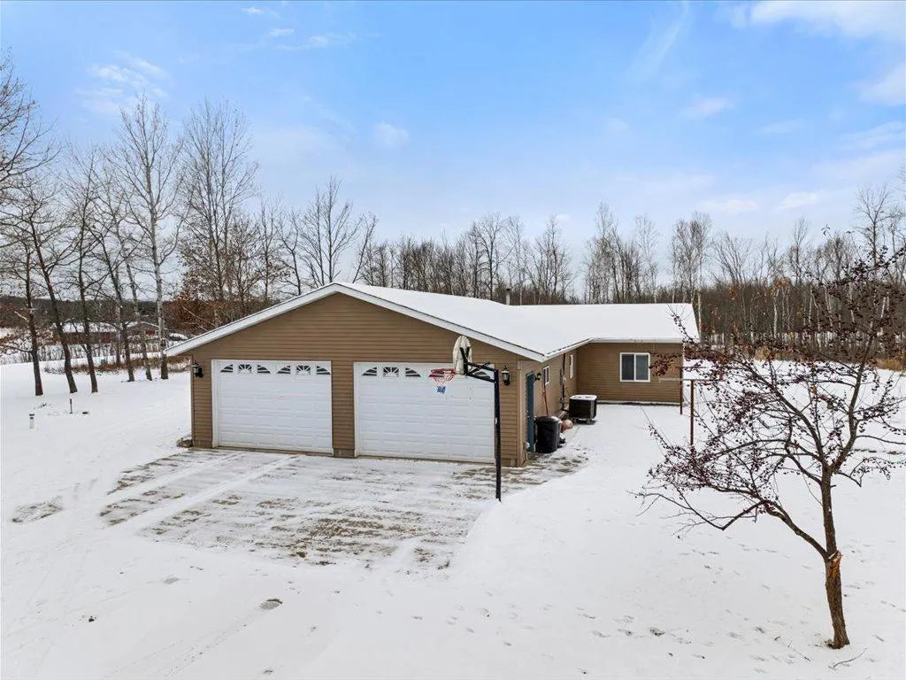 41325 County Road 257 , Cohasset, MN 55721