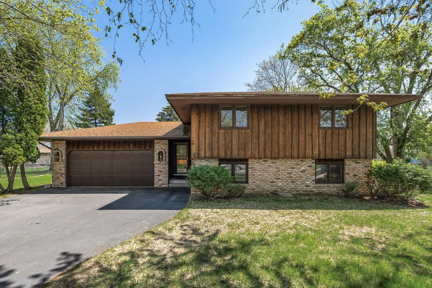 10074 Pilgrim Way, Maple Grove, MN 55369