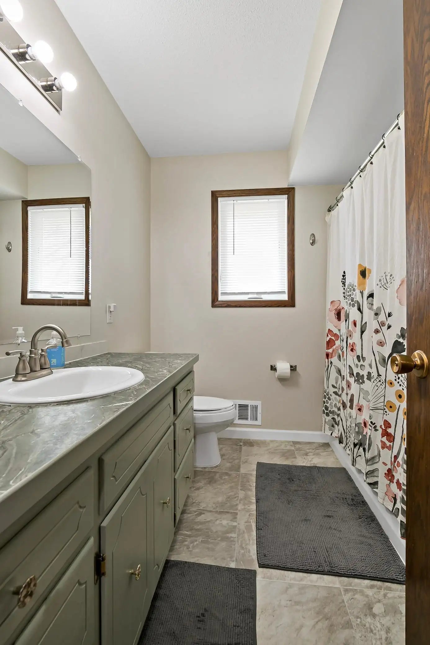 416 State Street, Belle Plaine, MN 56011