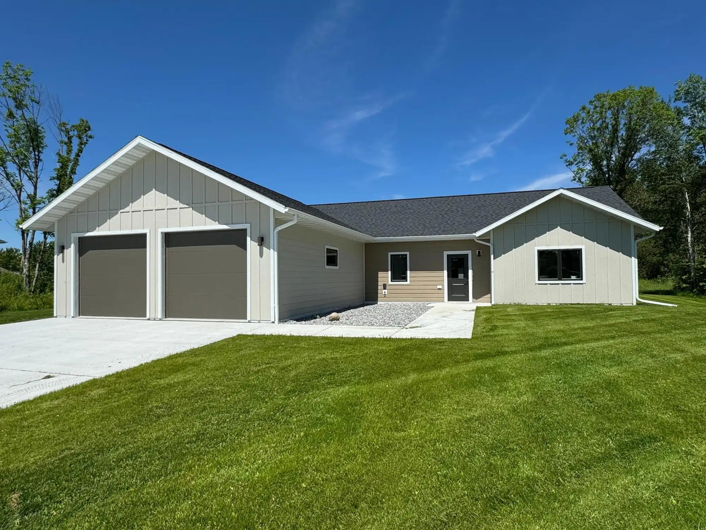 605 Lincoln Street, Warroad, MN 56763