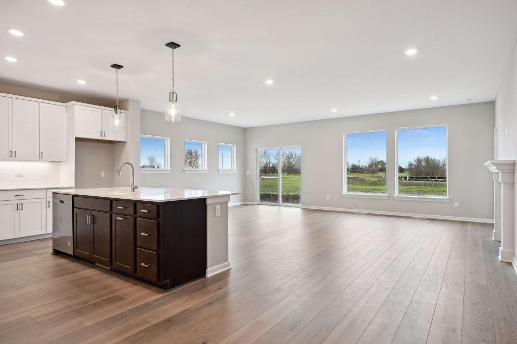 2958 Trinity Drive, Shakopee, MN 55379