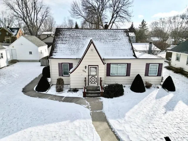 706 4th Street, Redwood Falls, MN 56283