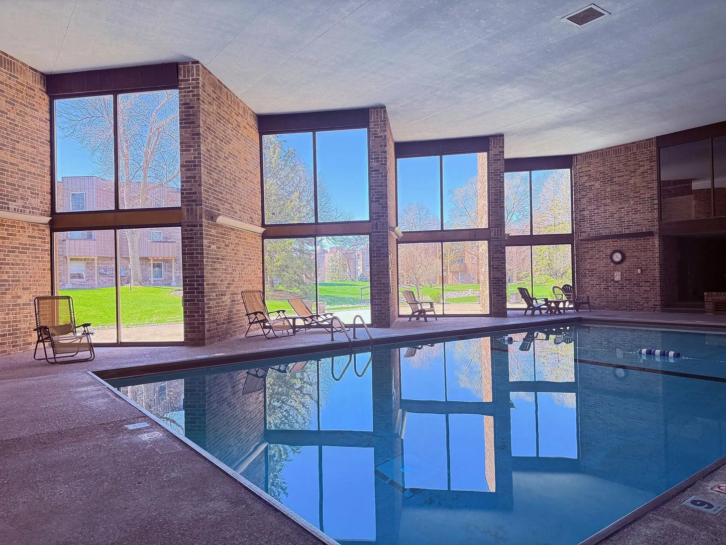 2220 Midland Grove Road, Roseville, MN 55113