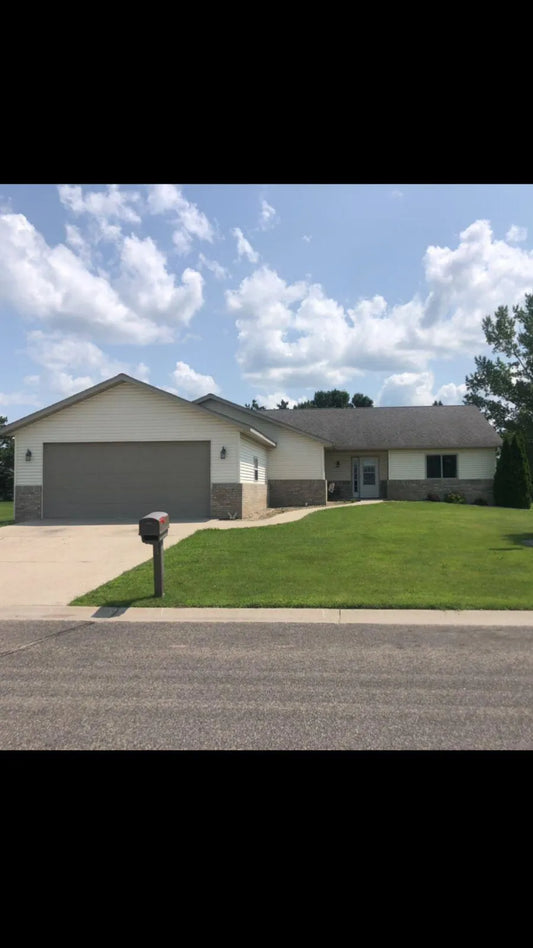 821 7th Avenue, Perham, MN 56573