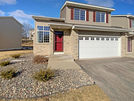 13475 Settlers Ridge Lane, Burnsville, MN 55337