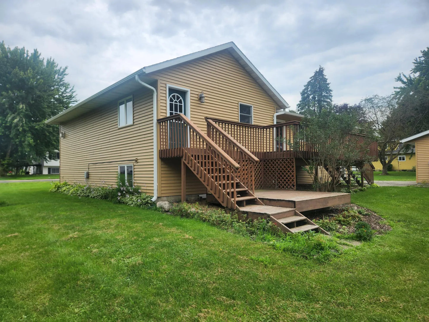 204 6th Street, Hayfield, MN 55940