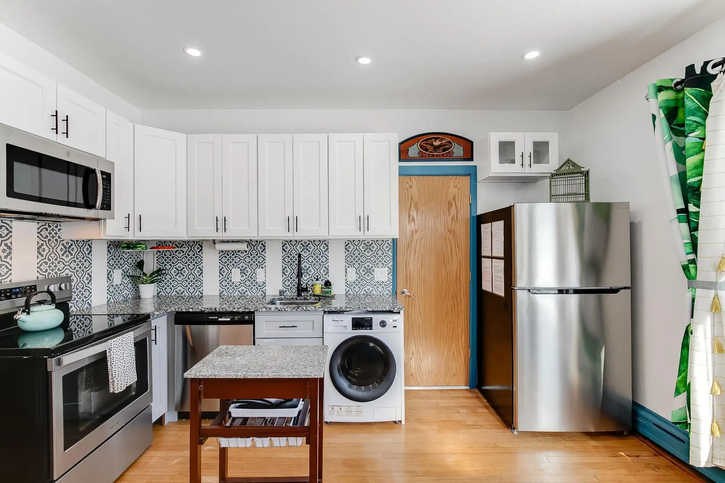 2724 Aldrich Avenue, Minneapolis, MN 55408