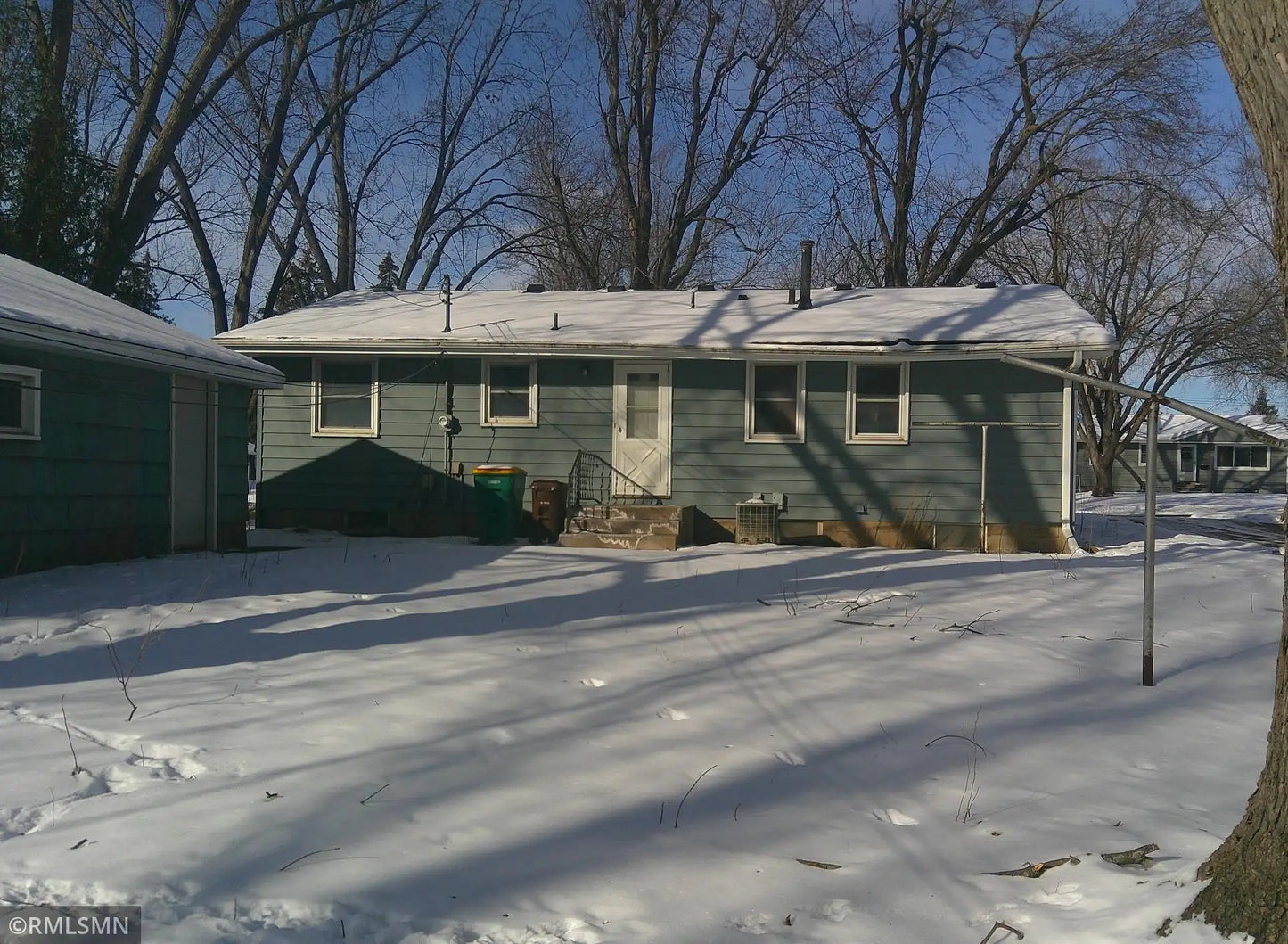 8215 32nd Place, Crystal, MN 55427