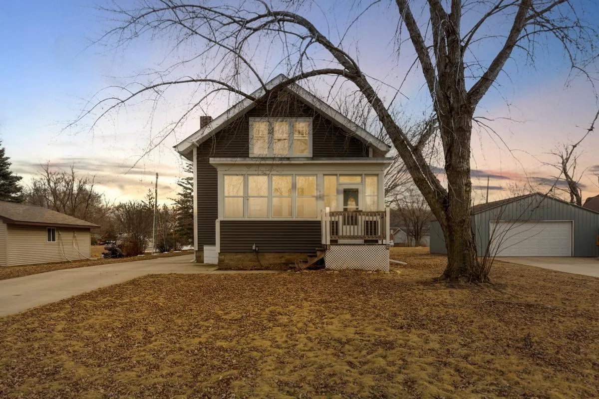 402 Main Street, Medford, MN 55049