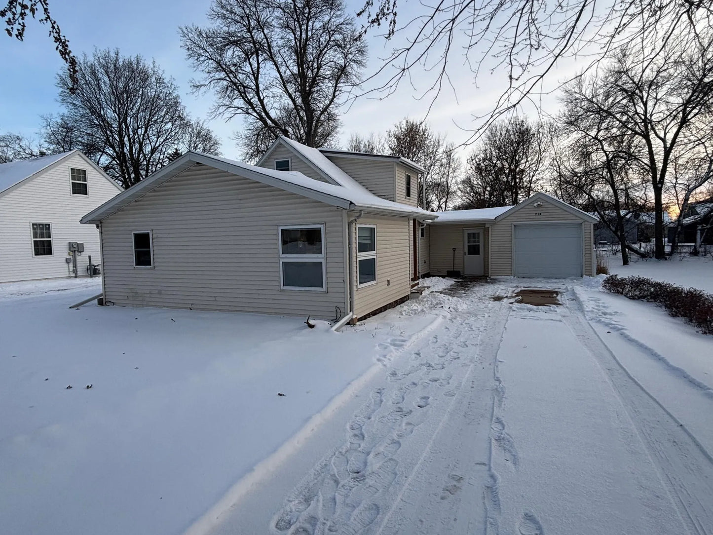 712 Mary Avenue, Willmar, MN 56201