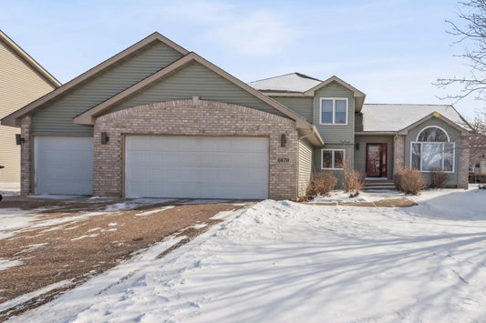 6670 Clearwater Creek Drive, Lino Lakes, MN 55038