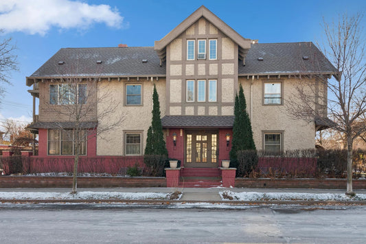 1121 Douglas Ave , Minneapolis, MN 55403