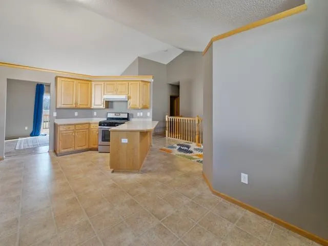 2614 226th Lane, Oak Grove, MN 55005