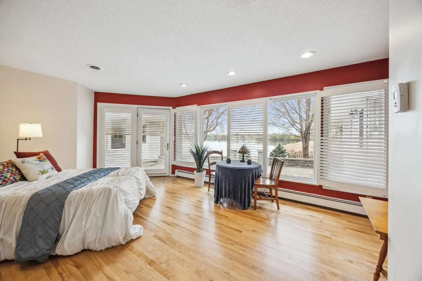 5427 Twin Lake Boulevard, Brooklyn Center, MN 55429