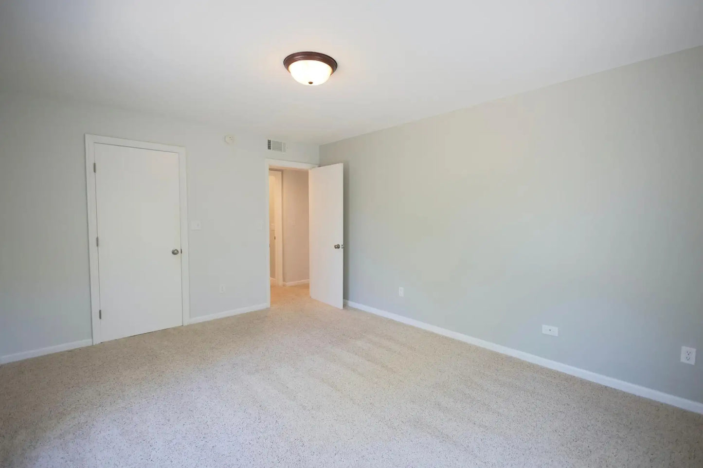 1345 Crestridge Lane, Eagan, MN 55123