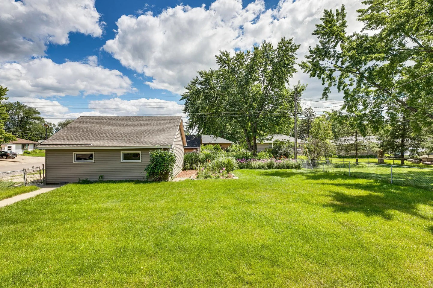 8635 Hadley Avenue, Cottage Grove, MN 55016