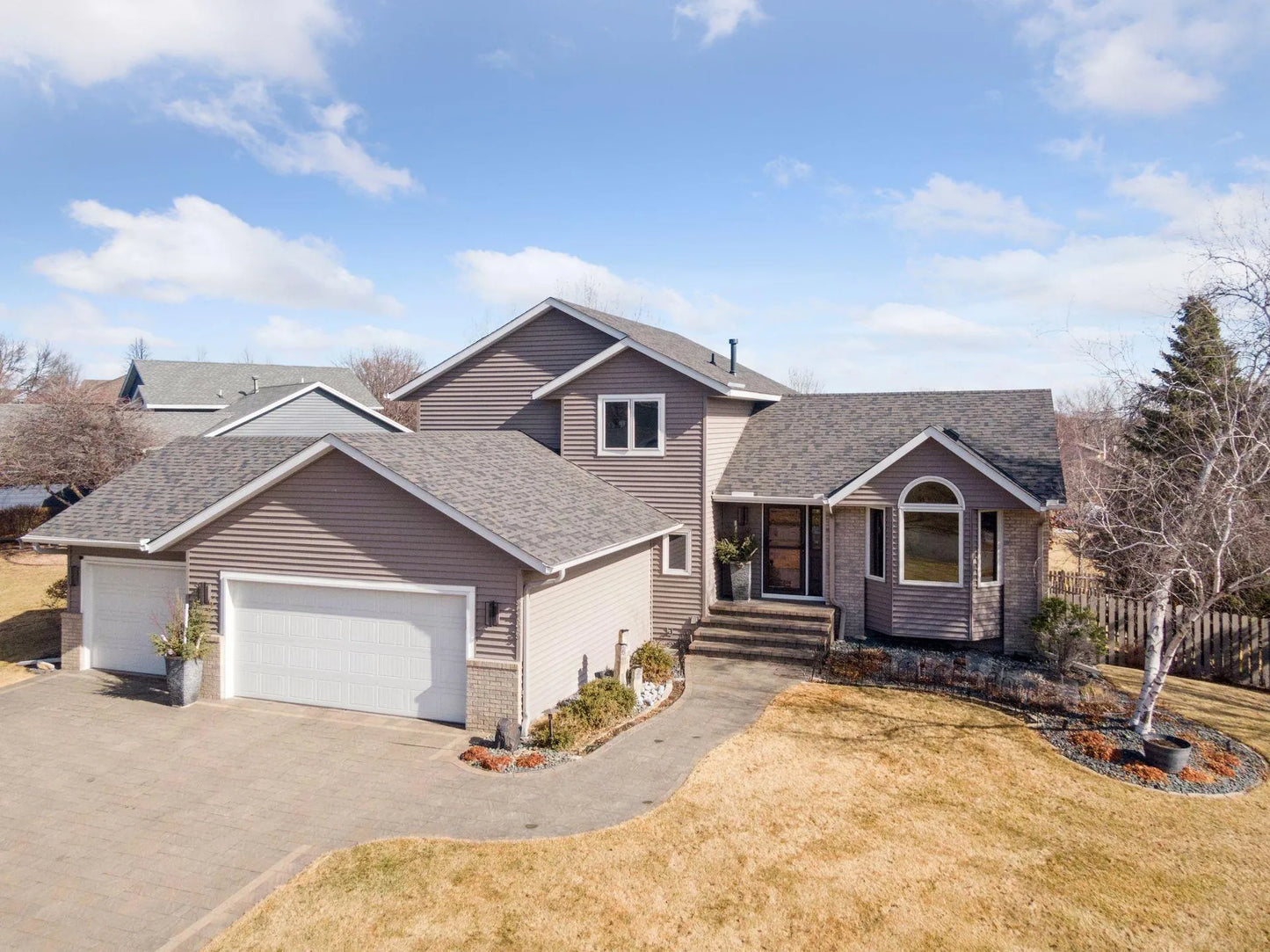 5435 Vinewood Lane, Plymouth, MN 55442