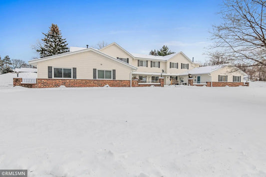 1645 Helmo Avenue, Oakdale, MN 55128