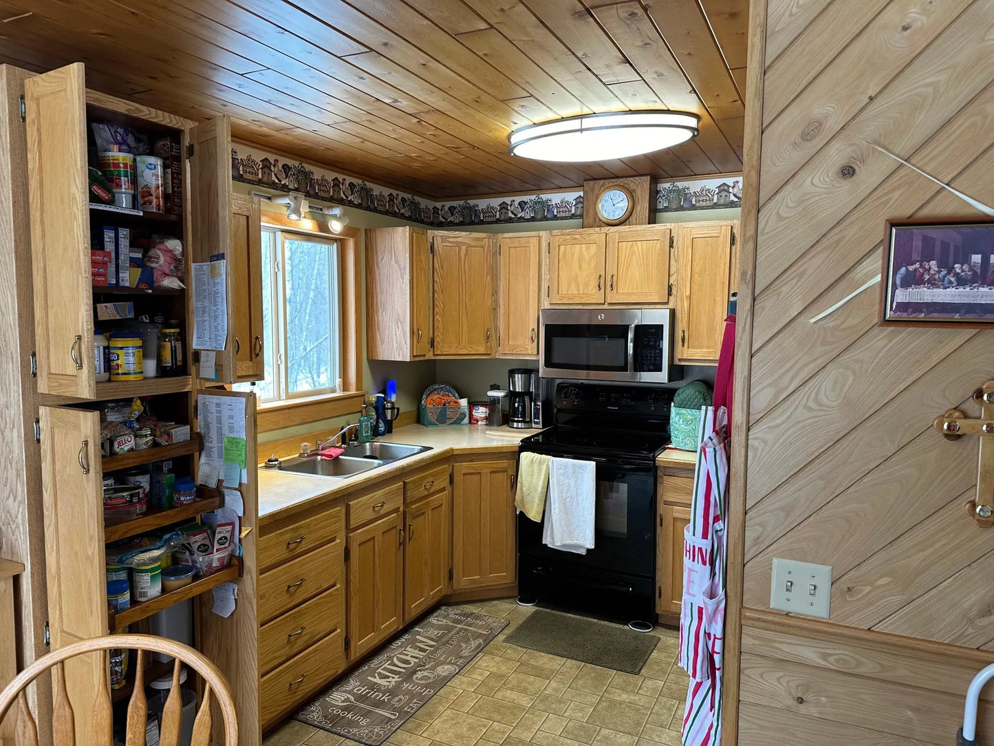 37560 Highway 72 , Kelliher, MN 56661