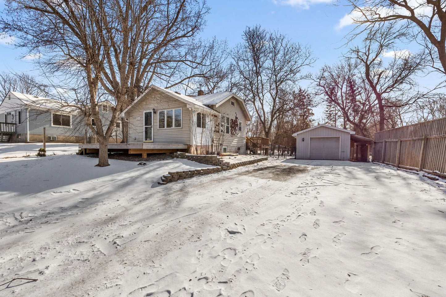 1244 Kohlman Avenue, Maplewood, MN 55109