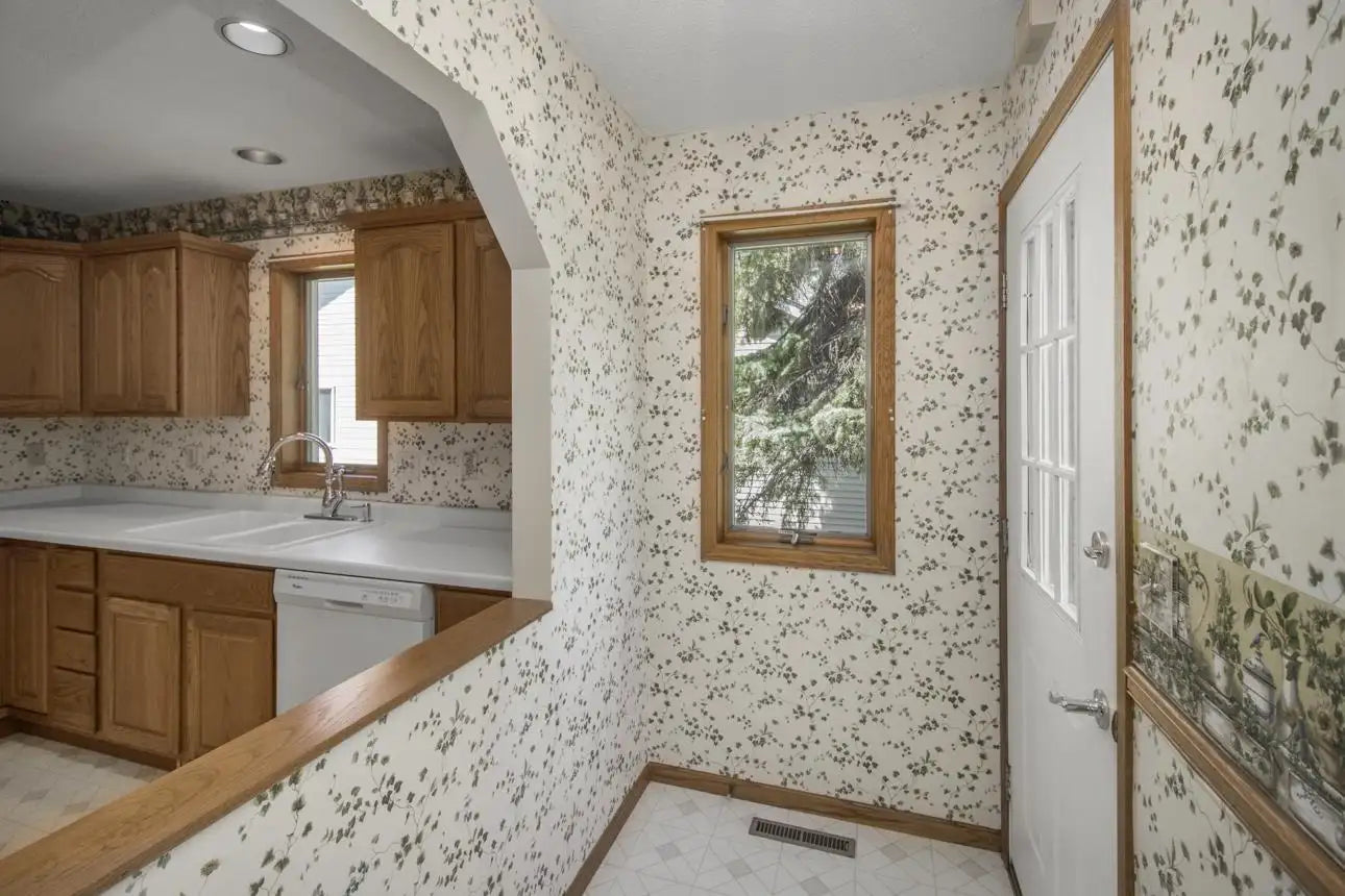 1922 Eastridge Court, Stillwater, MN 55082