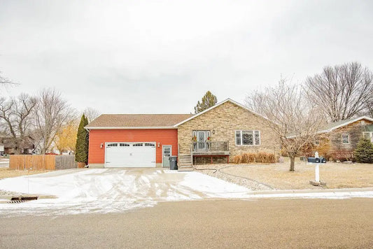 616 Betty Avenue, Worthington, MN 56187