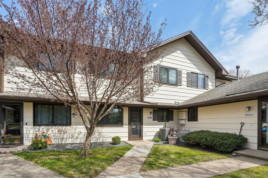 13352 Zenith Lane, Eden Prairie, MN 55346