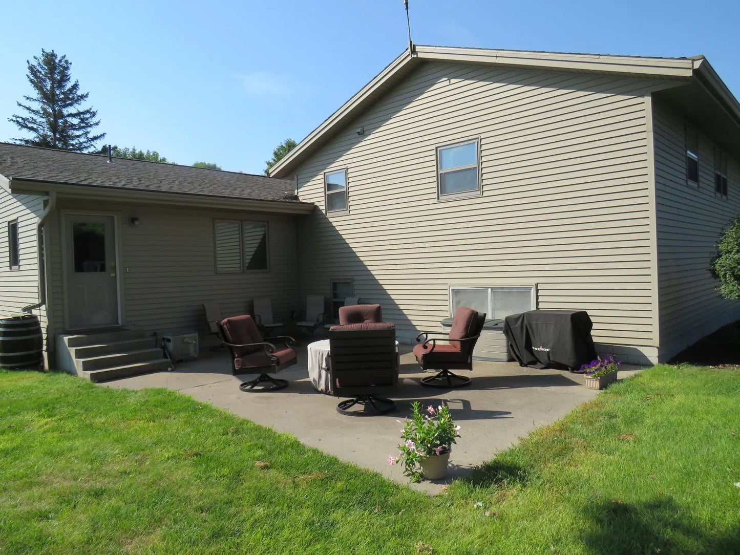 903 10th Street, Benson, MN 56215