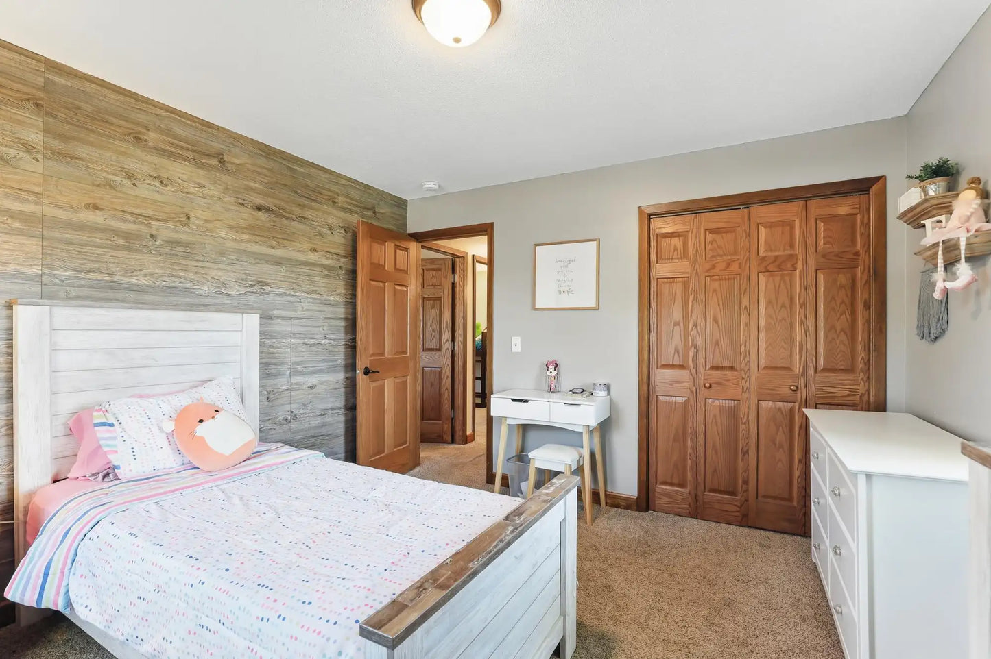 145 37th Street, Hastings, MN 55033