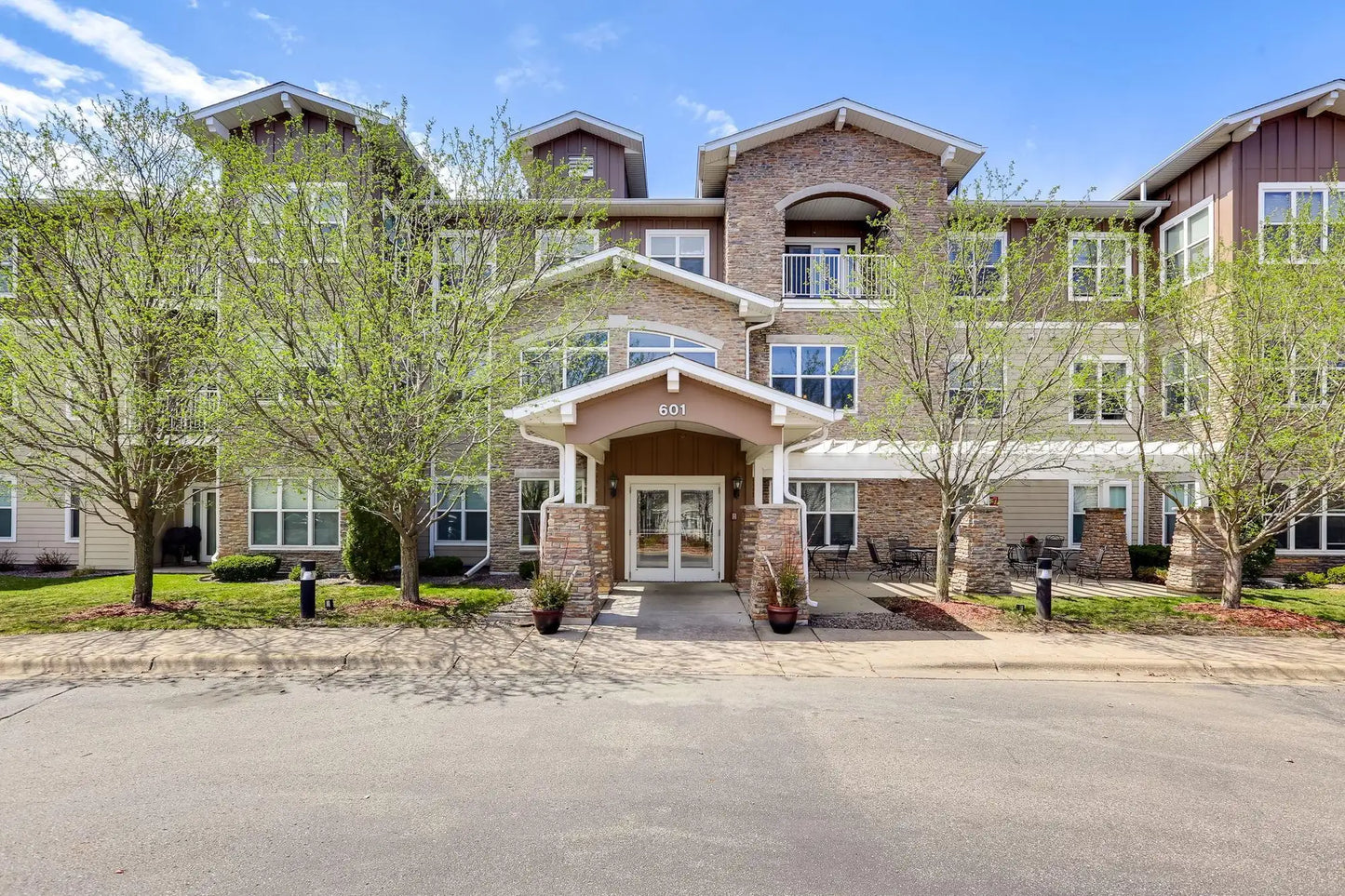601 Levander Way, South Saint Paul, MN 55075