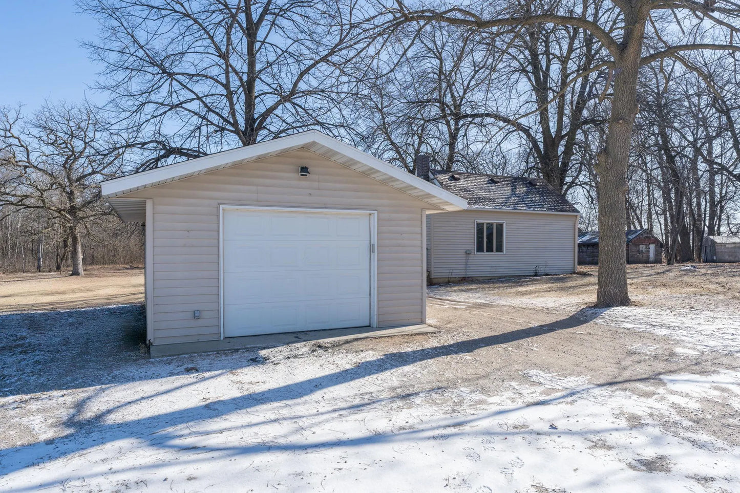 905 4th Street, Montgomery, MN 56069