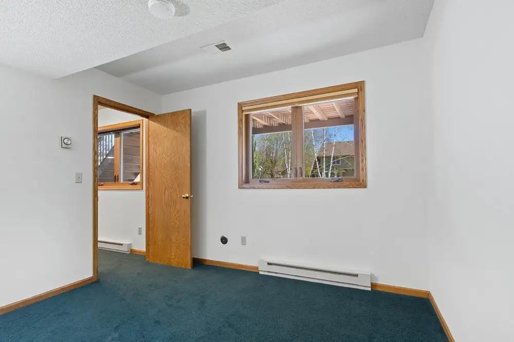 3662 Wescott Hills Drive, Eagan, MN 55123
