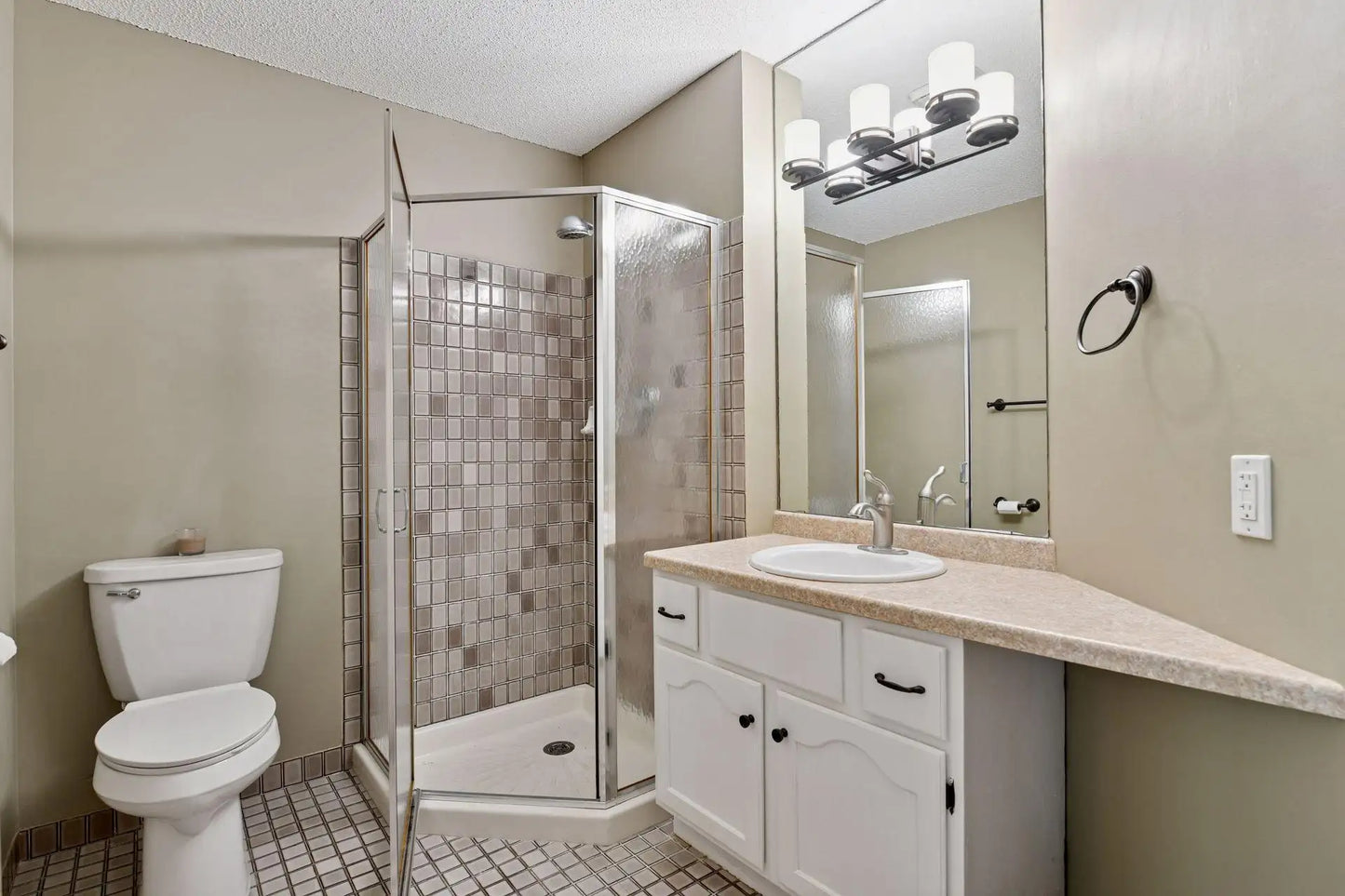 7618 York Avenue, Edina, MN 55435