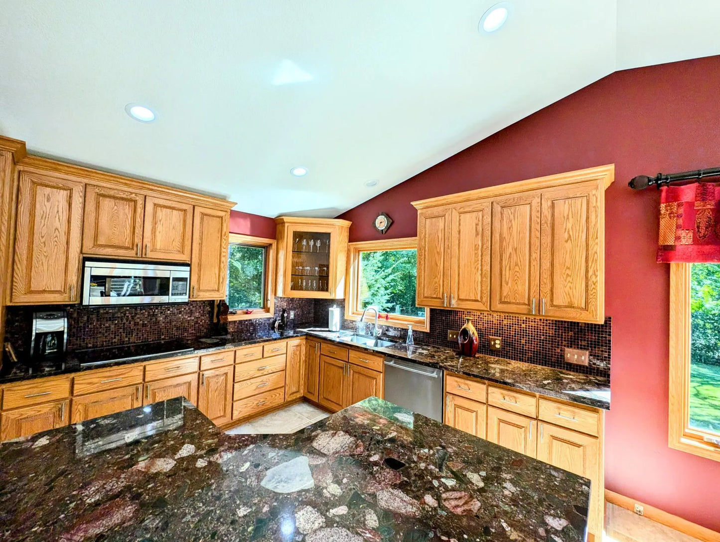 4110 Juneau Lane, Plymouth, MN 55446