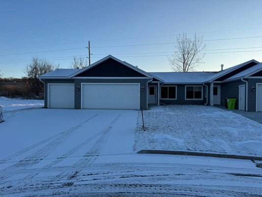 2010 20th Street, Zumbrota, MN 55992